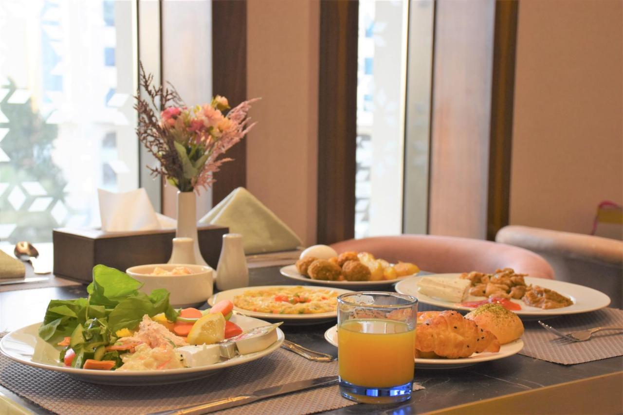 होटल Midan & Al Aziziya 4*
